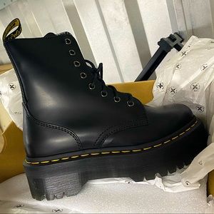 Dr Martens Jadon Flatform Chunky Boots